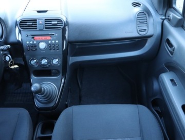 Suzuki Splash Hatchback 1.0 65KM 2010 Suzuki Splash 1.0 12V, zdjęcie 7