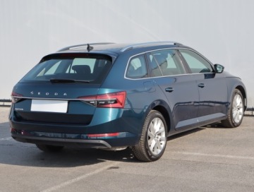 Skoda Superb III Kombi Facelifting 2.0 TSI 190KM 2021 Skoda Superb 2.0 TSI, Salon Polska, 1. Właściciel, zdjęcie 4