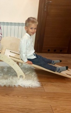 ZJEŻDŻALNIA MONTESSORI STOLIK BUJAK