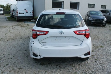 Toyota Yaris III 2018 Toyota Yaris ROK 2018 POJ 1,0 72KM, zdjęcie 5