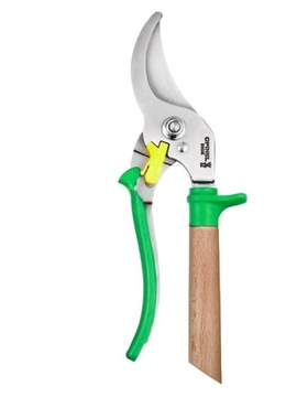 Зеленые секаторы Opinel для садовника