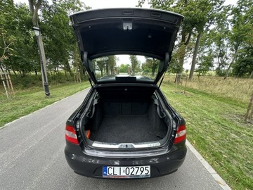 Skoda Superb II Sedan 1.8 TSI 160KM 2011 Škoda Superb Skoda Superb 1.8 TSI Elegance 160, zdjęcie 22