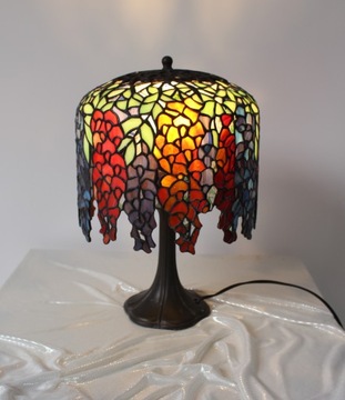 Цвета настольной лампы из витражного стекла Tiffany Wisteria