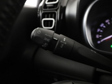 Citroen C3 Aircross  I Crossover Facelifting 1.2 PureTech 110KM 2022 Citroen C3 Aircross navi klima auto kamera cofania, zdjęcie 32