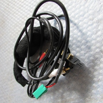 WEJŚCIE AUDIO AUX RENAULT 7711422890