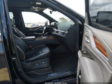 Cadillac Escalade III 2021 Cadillac Escalade 4wd Premium Luxury 2021 6.2 Benzyna 420KM, zdjęcie 9