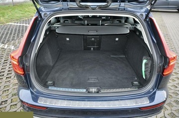 Volvo V60 II  2021 Volvo V60 B3 B Geartronic Momentum Pro 163KM 2021r, zdjęcie 15