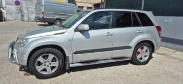 Suzuki Grand Vitara II SUV 1.9 DDiS 129KM 2007 SUZUKI GRAND VITARA II 1.9 DDiS 4x4 Napęd na 4 koła 129 KM, zdjęcie 3
