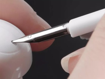 НАБОР ДЛЯ ЧИСТКИ - ЩЕТКА ДЛЯ ЧИСТКИ ПОРТОВ НАУШНИКОВ AIRPODS