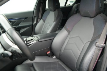 BMW Seria 5 G90-91 2024 BMW 550 BMW 550e M Pro HAK Adaptive LED Bowers&amp;Wil, zdjęcie 11