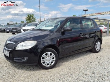 Skoda Fabia II Hatchback 1.2 i HTP 60KM 2008 Skoda Fabia ZAREJESTROWANY Sprawny technicznie Aktualne OC i BT Drugi komp, zdjęcie 15