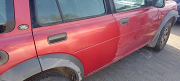 DVEŘE KOMPLETNÍ PRAVÝ ZADNÍ FREELANDER I 601