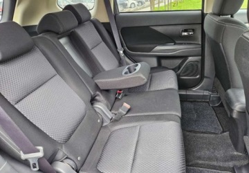 Mitsubishi Outlander III SUV Facelifting 2015 2.0 MIVEC 150KM 2016 Mitsubishi Outlander LIFT 2.0 150KM Kamera 1-Wlasciciel Ks.Serwisowa Zarej, zdjęcie 25