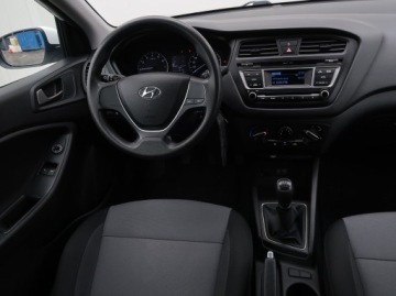 Hyundai i20 II Coupe 1.2 MPI 84KM 2017 Hyundai i20 1.2, Salon Polska, Serwis ASO, Klima, zdjęcie 6