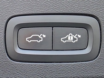 Volvo V60 II  Kombi 2.0 D4 190KM 2019 Volvo V60 Cross Country Salon PL Pro D4 B 190KM AW, zdjęcie 35