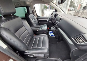 Peugeot Traveller Compact Elektryczny 50 kWh 136KM 2023 Peugeot Traveller Long Vip (75 kWh) 11kW RiA Spoticar Elektryczny 136KM, zdjęcie 9