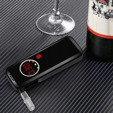 АЛКОГОЛЬ-ТЕСТЕР ДЛЯ ДУХА, 12 НАПИТКОВ В ЧЕХОЛЕ