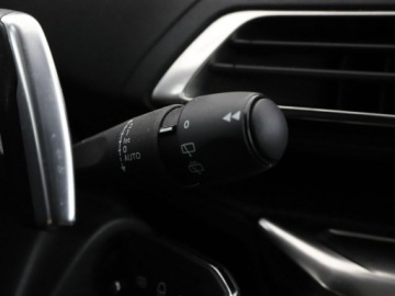 Peugeot 5008 II Crossover 1.5 BlueHDI 130KM 2019 Peugeot 5008 7os. Automat Navi Czujniki parkowania, zdjęcie 35