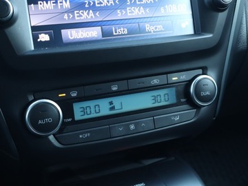 Toyota Avensis III Wagon Facelifting 2015 1.8 Valvematic 147KM 2017 Toyota Avensis 1.8 Valvematic, Salon Polska, zdjęcie 15