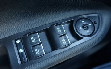 Ford C-MAX II Grand C-MAX Facelifting 1.5 EcoBoost 150KM 2016 Ford C-MAX 1.5 150KM LIFT Automat Bogate wyposazenie K.Serwisowa Zarejestr, zdjęcie 24