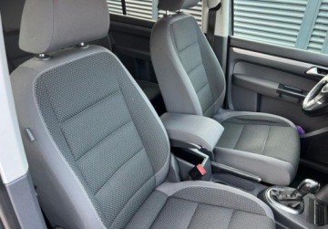 Volkswagen Touran II 1.6 TDI 105KM 2011 Volkswagen Touran Sprowadzony Ubezpieczony Zarejestrowany 1.6 Diesel, zdjęcie 21