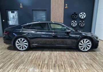 Volkswagen Arteon Fastback 2.0 TDI 240KM 2018 Volkswagen Arteon 2.0 TDI DSG 240 KM bezwypadkowy R-line navi vitrtual, zdjęcie 36