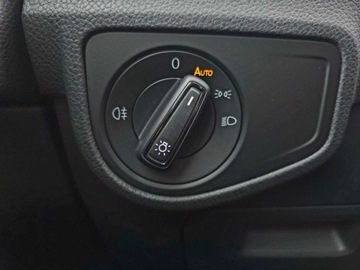 Volkswagen Golf Sportsvan Sportsvan Facelifting 1.0 TSI 110KM 2018 Volkswagen Golf Sportsvan 1.0TSI 110KM Trendline Bezwypadkowy Serwisowany, zdjęcie 9