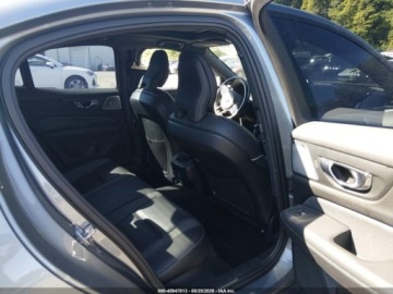 Volvo S60 III 2019 Volvo S60 T6 R-Design 2019 2.0 Benzyna 316KM, zdjęcie 13