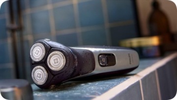 БРИТЬВА Philips С ТРИМЕРОМ 5D.