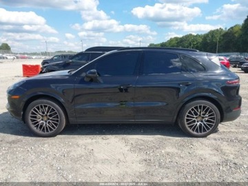 Porsche Cayenne III 2022 Porsche Cayenne Platinum Edition 2022 3.0l 3.0 Benzyna 335KM, zdjęcie 2