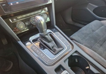 Volkswagen Passat B8 Limousine 1.8 TSI BlueMotion Technology 180KM 2017 Volkswagen Passat 1,8 TSI 180 KM Automat DSG Salon PL ASO Highline, zdjęcie 20