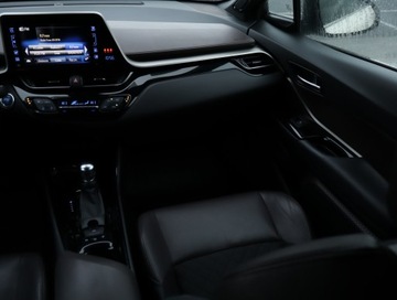 Toyota C-HR I Crossover 1.8 Hybrid 122KM 2016 Toyota C-HR 1.8 Hybrid, Salon Polska, Automat, zdjęcie 7
