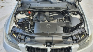 BMW Seria 3 E90-91-92-93 Limuzyna E90 320i 150KM 2005 BMW 320 2.0i 150KM # Climatronic # 2x PDC # Szyber, zdjęcie 30