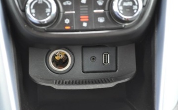 Opel Zafira C Tourer 1.4 Turbo ECOTEC 140KM 2016 Opel Zafira 7 osobowy 1.4 Turbo Benzyna Nawigacja Tempomat Cz. parkowania, zdjęcie 33