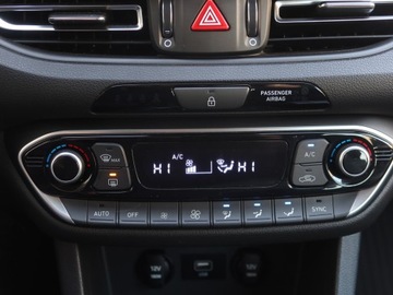 Hyundai i30 III 2021 Hyundai i30 1.5 T-GDI MHEV, Salon Polska, zdjęcie 12