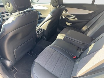 Mercedes Klasa E W213 Limuzyna Facelifting 2.0 E220d 194KM 2021 Mercedes-Benz E 220 220d 4 Matic, Pakiet AMG, Salo, zdjęcie 15