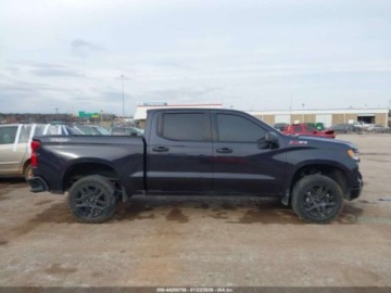 Chevrolet Silverado II 2023 Chevrolet Silverado Short Bed Lt Trail Boss 2023 5.3 Benzyna 355KM, zdjęcie 7