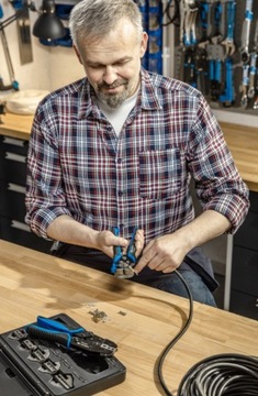 АВТОМАТИЧЕСКИЙ СНЯТНИК ИЗОЛЯЦИИ HOGERT АВТОМАТИЧЕСКИЕ ЩИПЦЫ 0,05–10 мм²