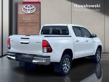 Toyota Hilux VIII Podwójna kabina 2.4 D-4D 150KM 2020 Toyota Hilux 2.4 D-4D Double Cab SR5 4x4 2.4 D-4D, zdjęcie 4