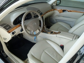 Mercedes Klasa E W211 Sedan W211 3.5 V6 (350) 272KM 2005 Mercedes E 350 3.5 V6 270KM/Beżowe skóry/ I, zdjęcie 10