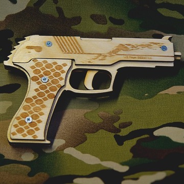 ДЕРЕВЯННЫЙ ИГРОВОЙ РЕЗИНОВЫЙ ПИСТОЛЕТ