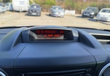 Citroen Berlingo II Combi 1.6 VTI 120KM 2010 Citroen Berlingo Citroen Berlingo 1.6 Benzyna 120KM, zdjęcie 15