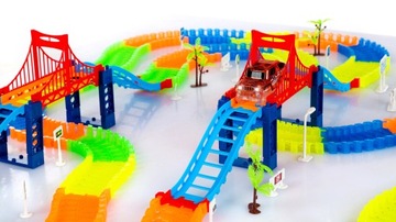 СВЕТЯЩИЕСЯ ТРЕКЫ СВЕТЯЩИЕСЯ АВТОМОБИЛЬНЫЕ ТРЕКЫ