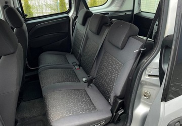 Fiat Doblo III Van 1.6 Multijet 16v 105KM 2014 Fiat Doblo 1.6 Diesel 105 KM Klima Drzwi Przesuwne Motylki Klima 1.6 Diesel, zdjęcie 12