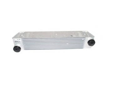 CHŁODNICA INTERCOOLER 2,7 DIESEL DISCOVERY 3 4
