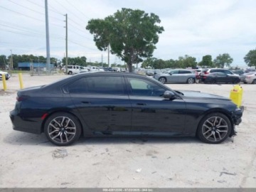 BMW Seria 7 G70 2024 BMW Seria 7 740i xDrive 2024 3.0l 3.0 Benzyna 375KM, zdjęcie 6