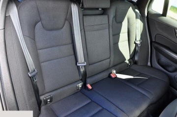 Volvo V60 II  2020 Volvo V60 B3 2.0 benzyna B Geartronic Momentum 163KM 2020r, zdjęcie 23