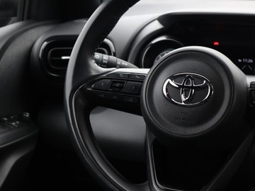 Toyota Yaris IV Hatchback 1.5 Dynamic Force 125KM 2021 Toyota Yaris 1.5 VVT-i, Salon Polska, Serwis ASO, zdjęcie 19