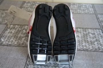 ROSSIGNOL NNN — РАЗМЕР 31/19,5 СМ — ИЗОЛИРОВАННЫЙ