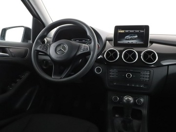 Mercedes Klasa B W246 Sports Tourer 180 BlueEFFICIENCY 122KM 2015 Mercedes B 180 navi czujniki parkowania, zdjęcie 15
